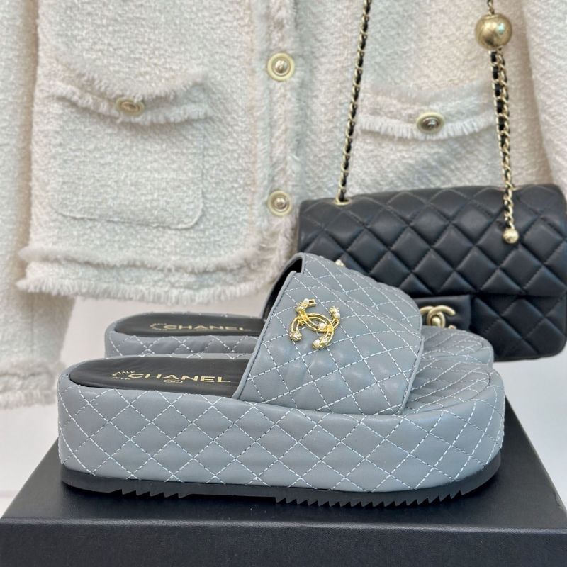 Ch*el slippers